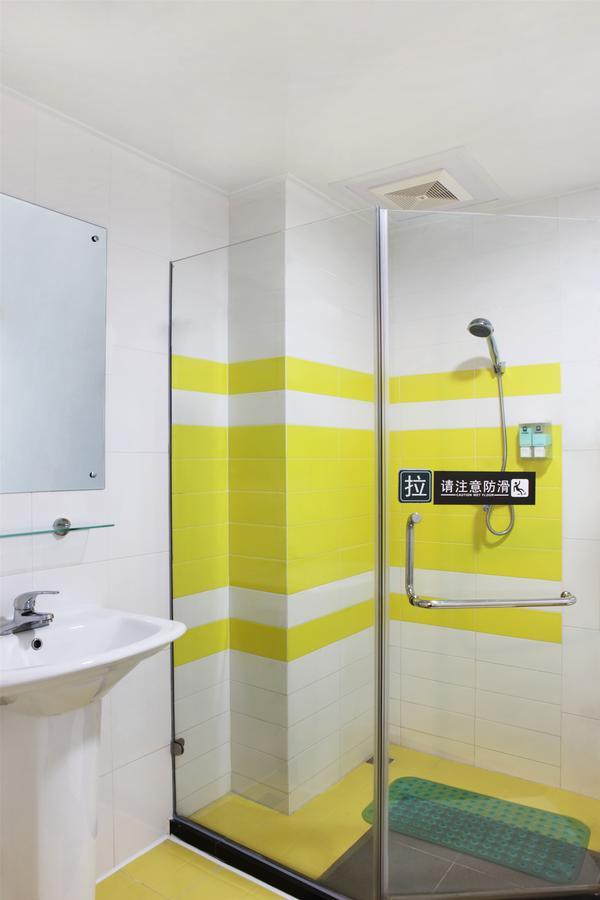 7Days Inn Nanjing Xuanwu Lake East Coach Terminal Buitenkant foto